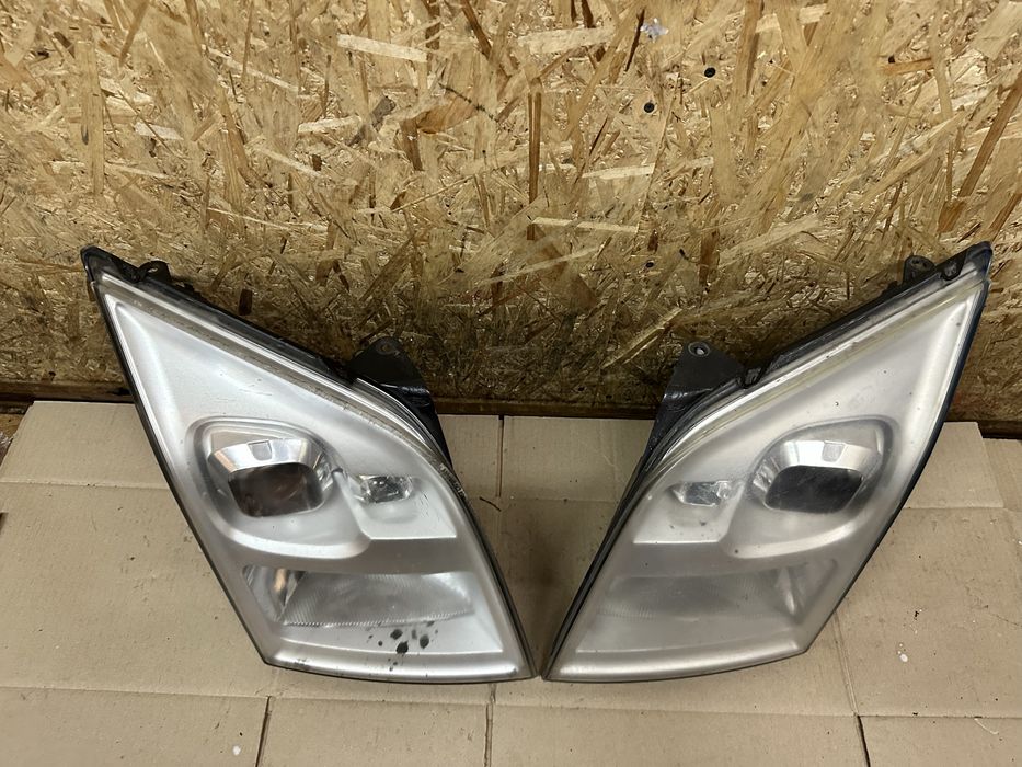 Передні фари Ford Transit Mk7 Форд Транзит МК7 2006-2014