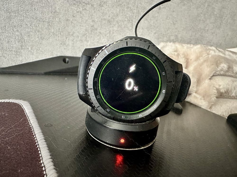 Часы Samsung Gear  S3