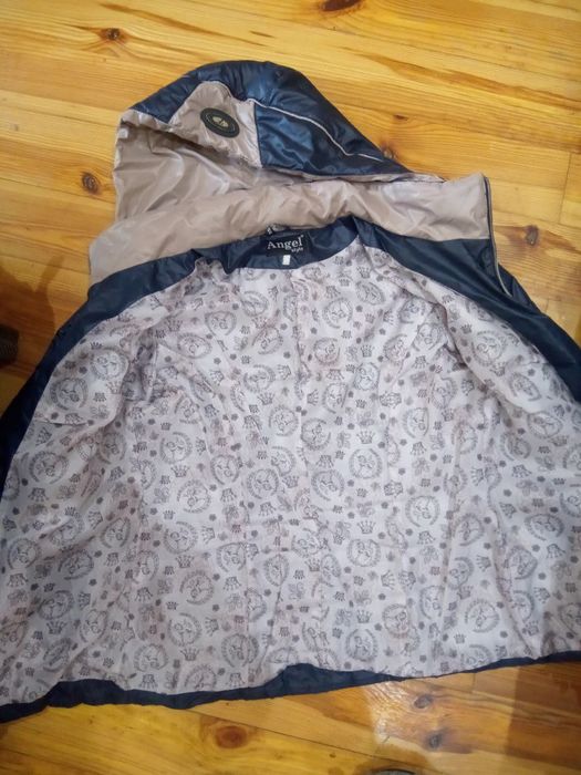 Женская куртка размер м