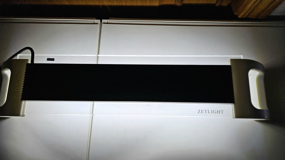 Calha de Iluminação para Aquário da Zetlight (40 cms Total 60cms)