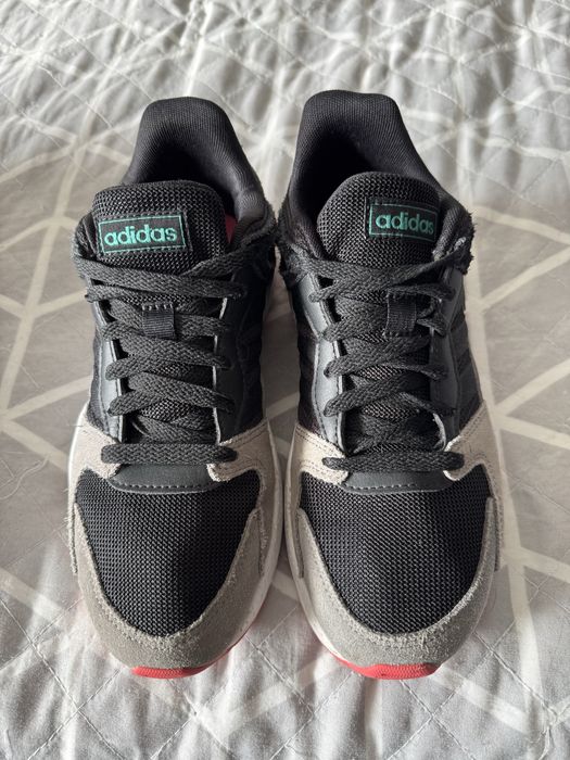 Vendo sapatilhas das adidas