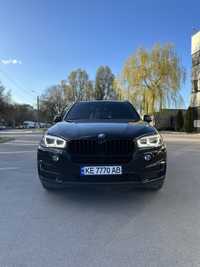 Продам BMW X5 2016 год официал