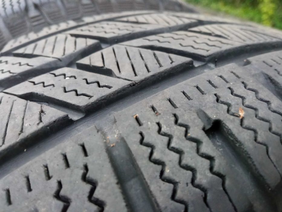 Hankook 16 215/65 Winter I*cept LV Opony Zimowe Komplet bus