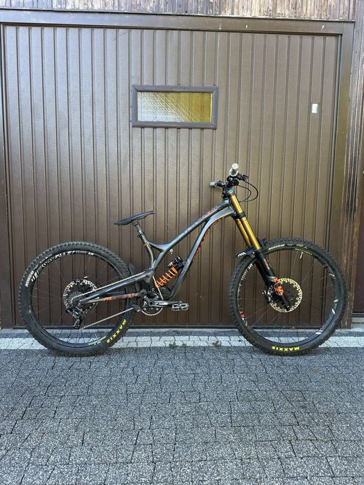 Commencal Supreme Dh29 (V4)