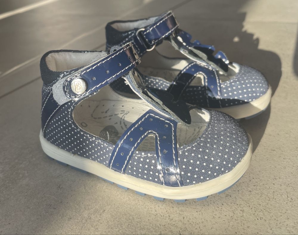 Oryginalne skórzane buty Bartek NOWE roz. 18