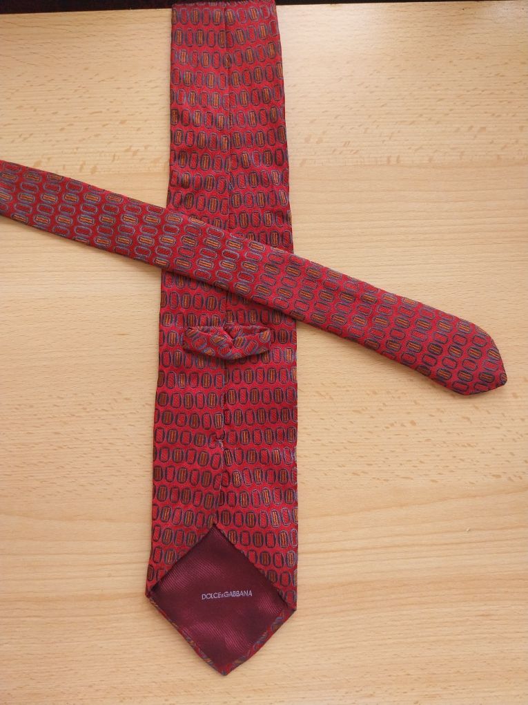 Jedwabny bordowy burgundowy krawat Dolce&Gabbana
