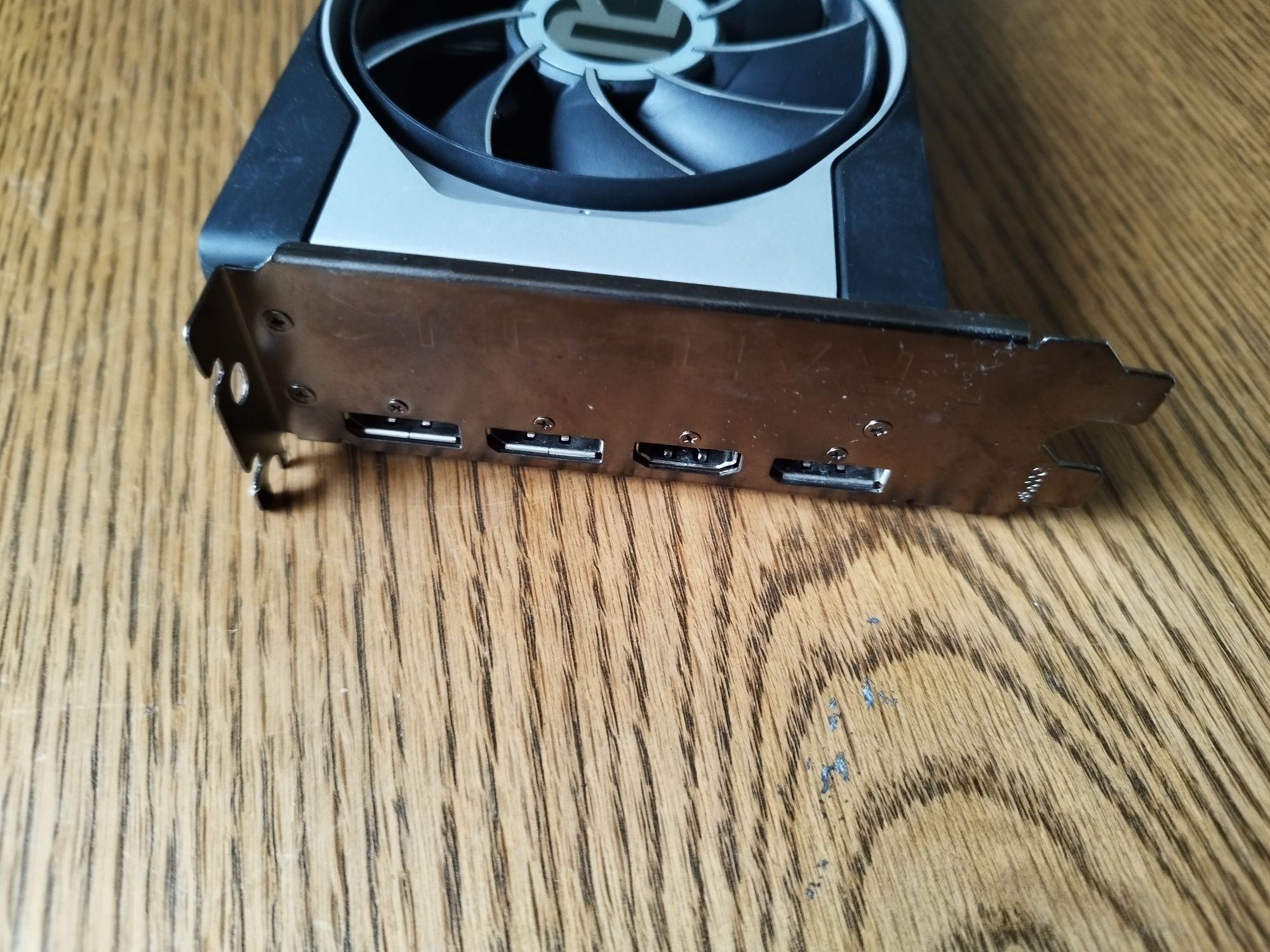 AMD Radeon RX 6700 XT 12GB