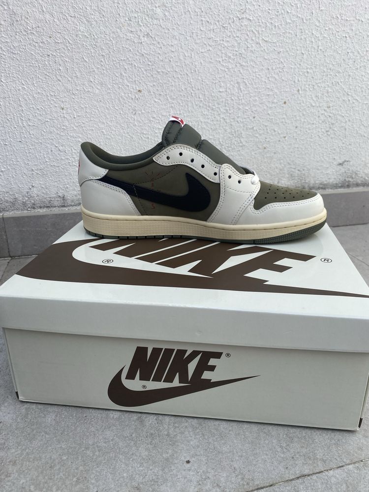 Air Jordan 1 Low - Travis Scott Medium Olive