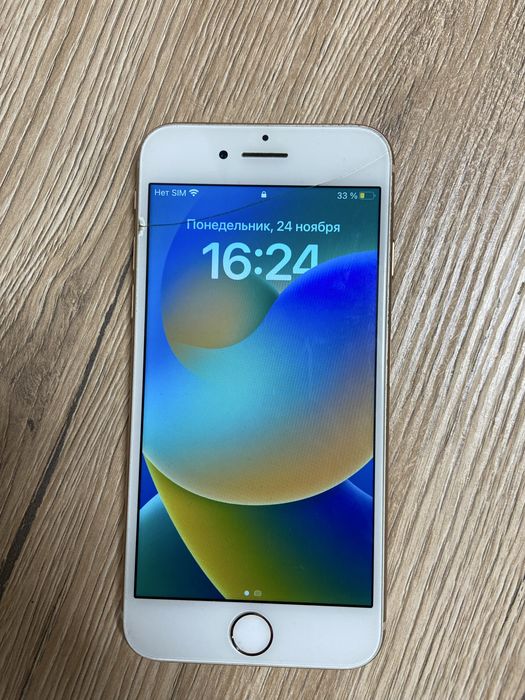 Продам 8 айфон бу