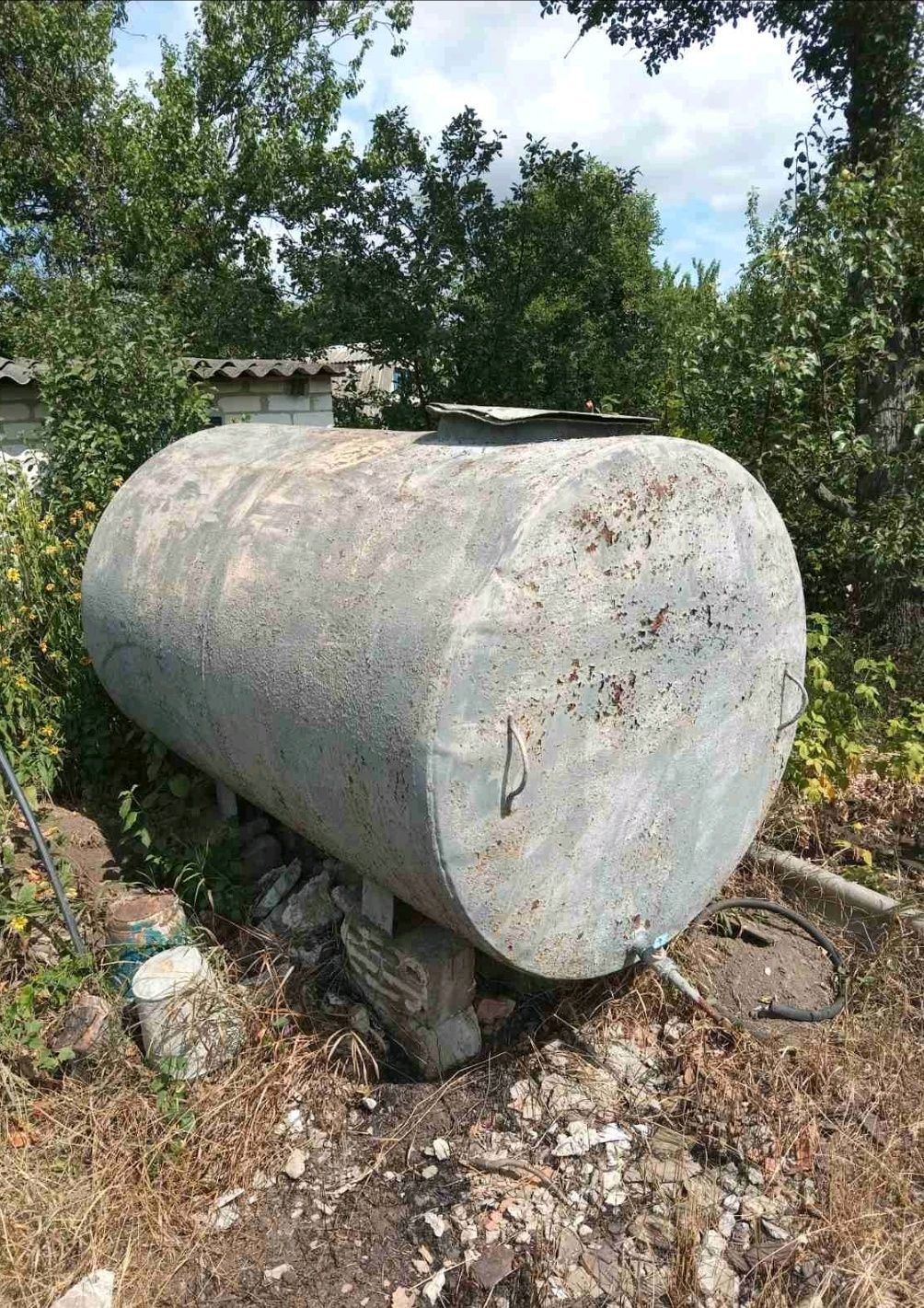 Продам бочку для воды 3 куба