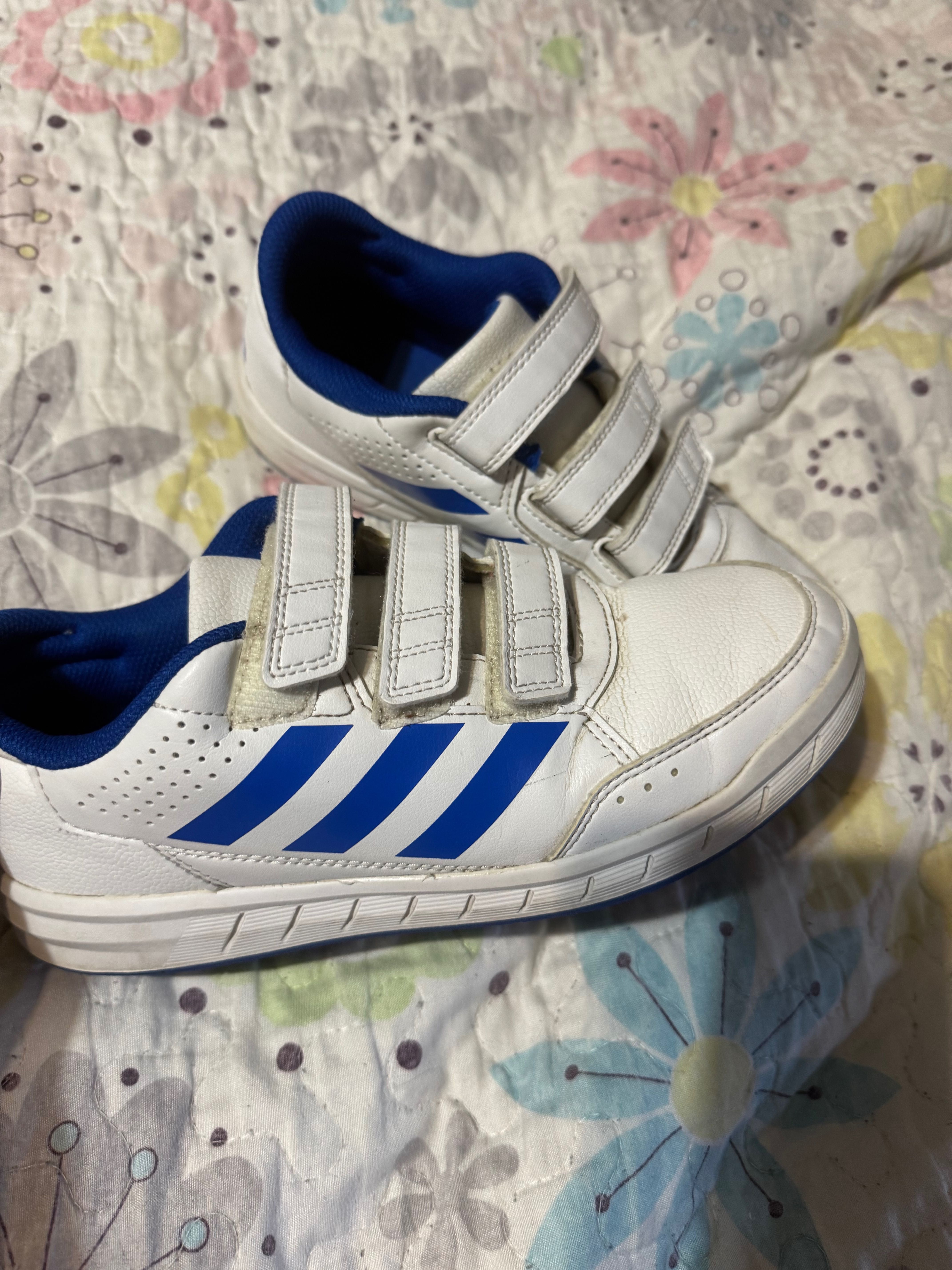 Продам кросівкі Adidas