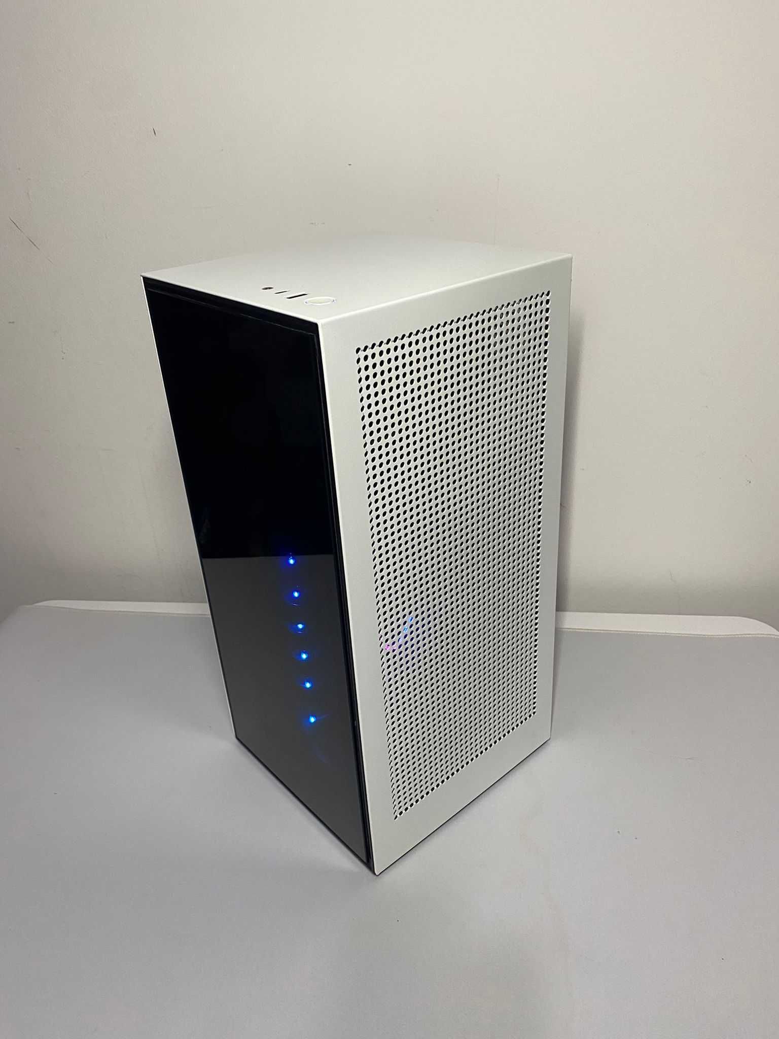 PC Gaming Mini-ITX NZXT H1 - RTX 3060 + Ryzen 7 5800x