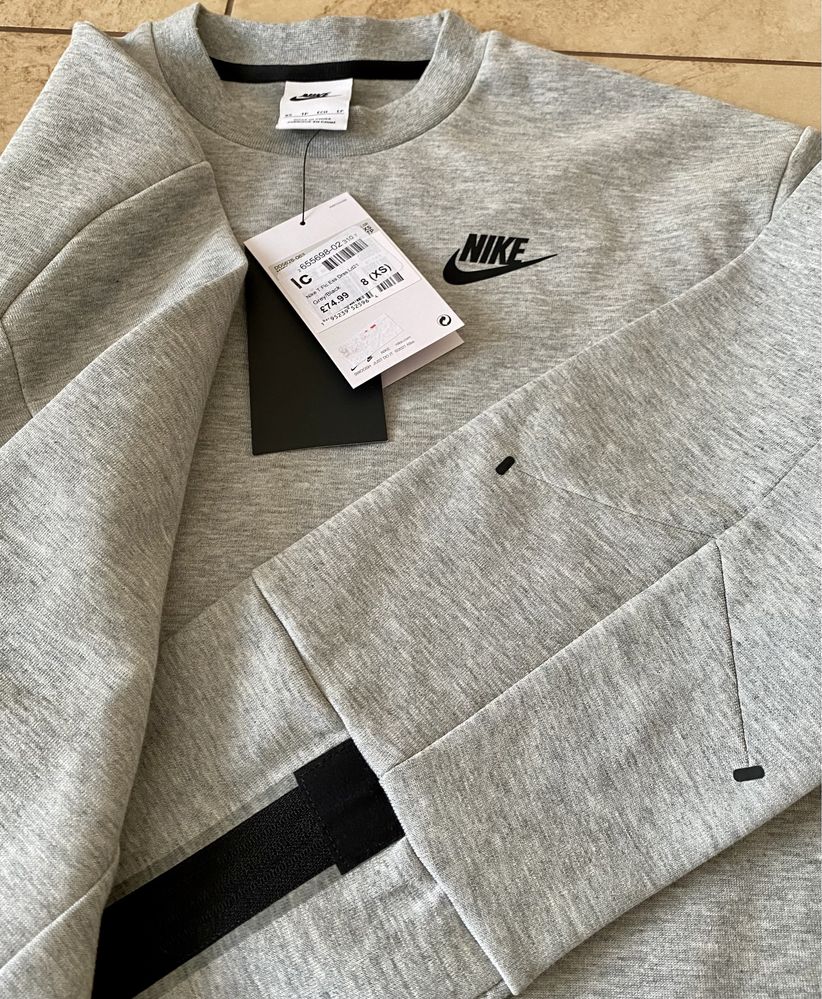 Nike tech fleece жен.