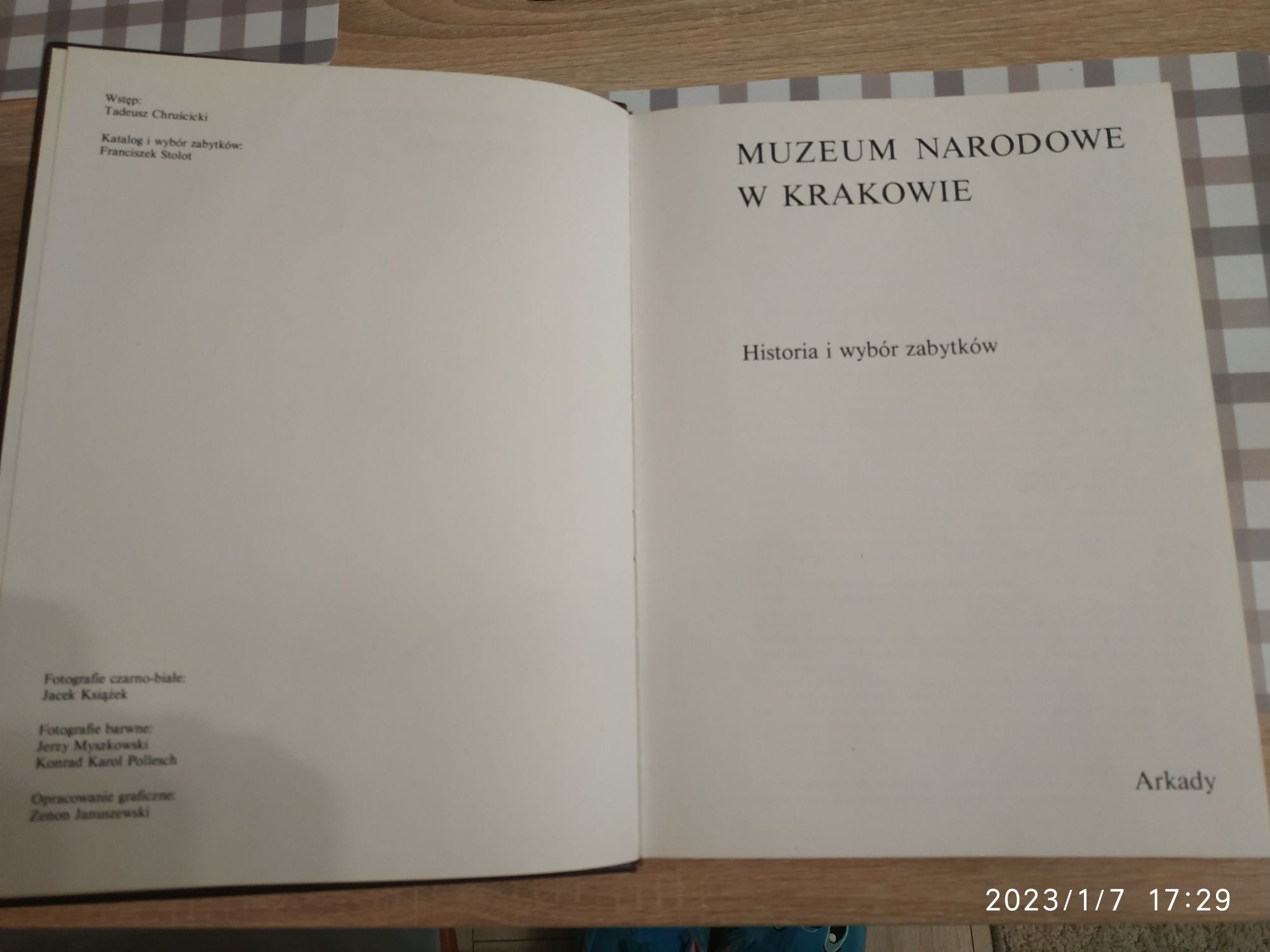 Muzeum Narodowe w Krakowie historia i wybór zabytków  1987 PRL