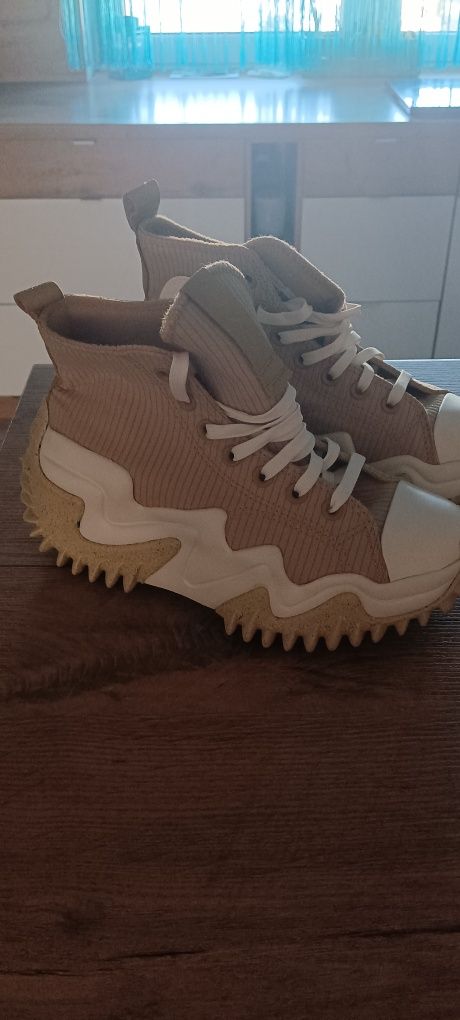 Converse nowe model niedostępny w Polsce