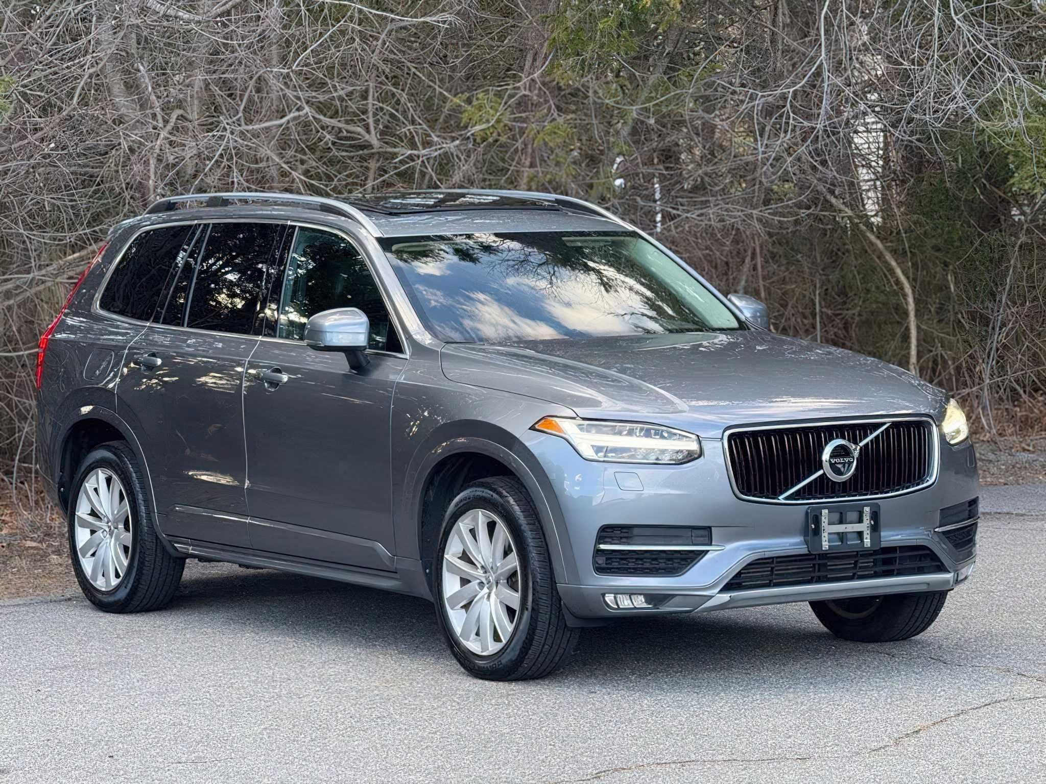 Volvo XC90    2017