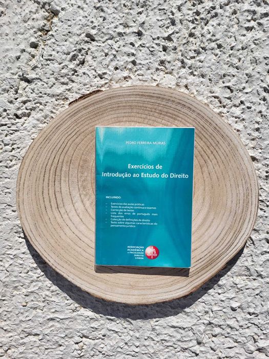 Livros Direito em bom estado