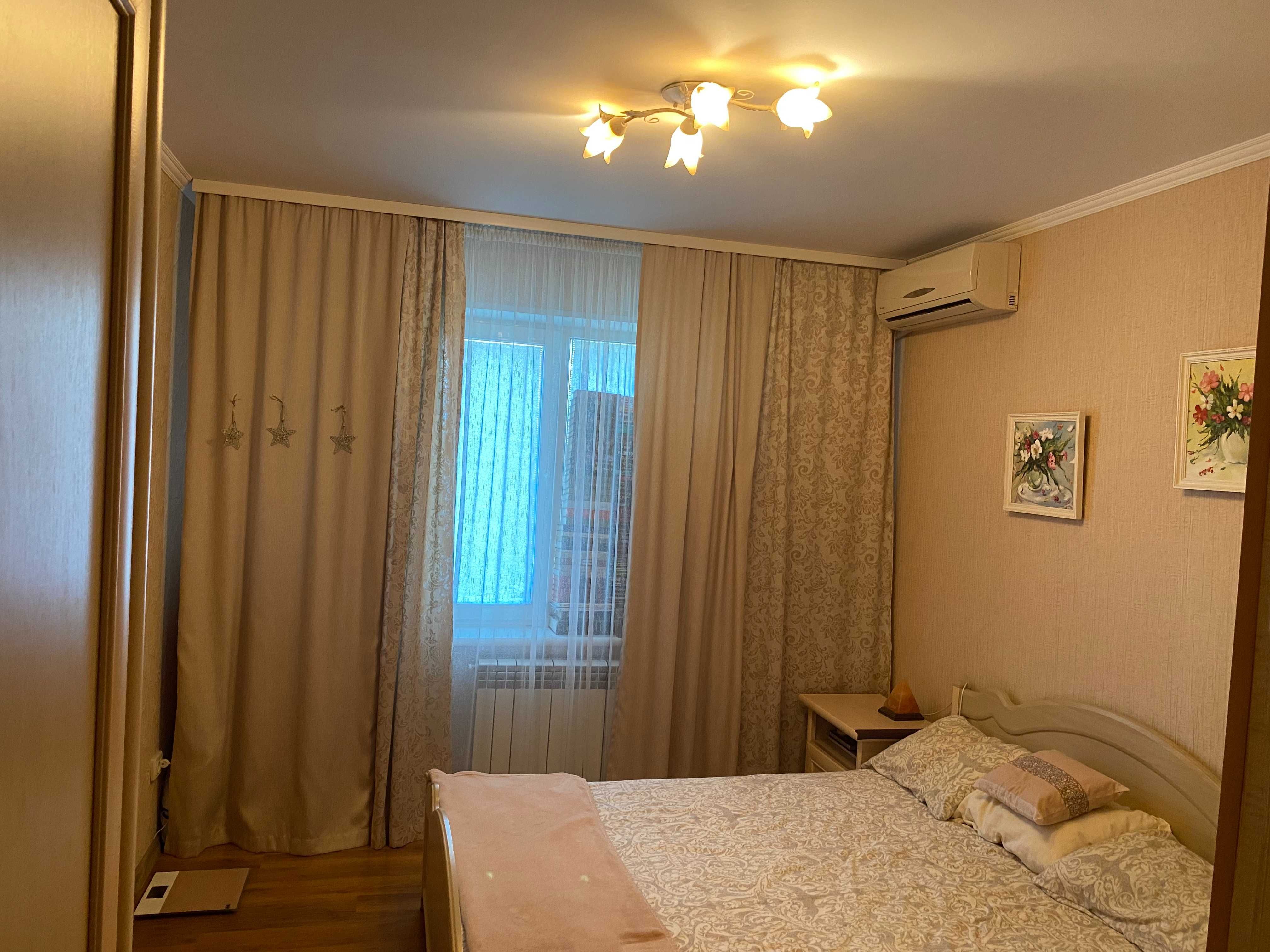 Продам 4-х кімнатну квартиру в центрі Павлограда