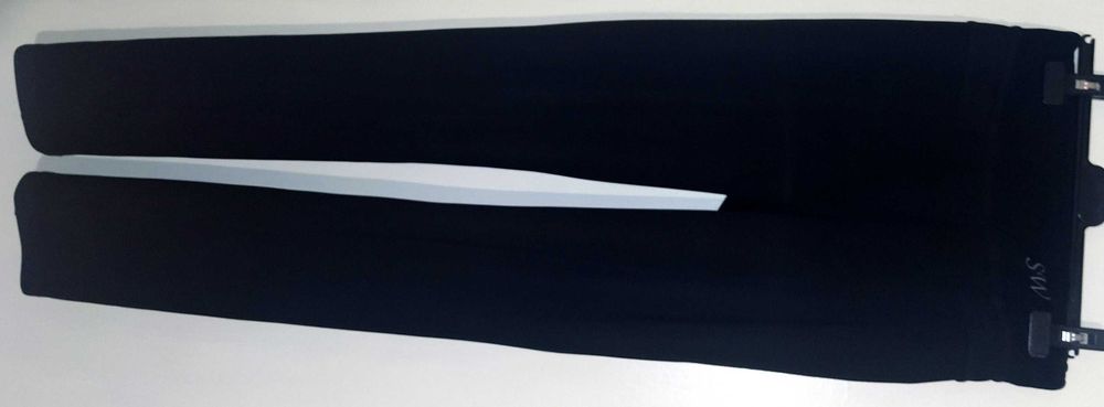 Штаны женские черные легкие. Размер М. 45 грн.