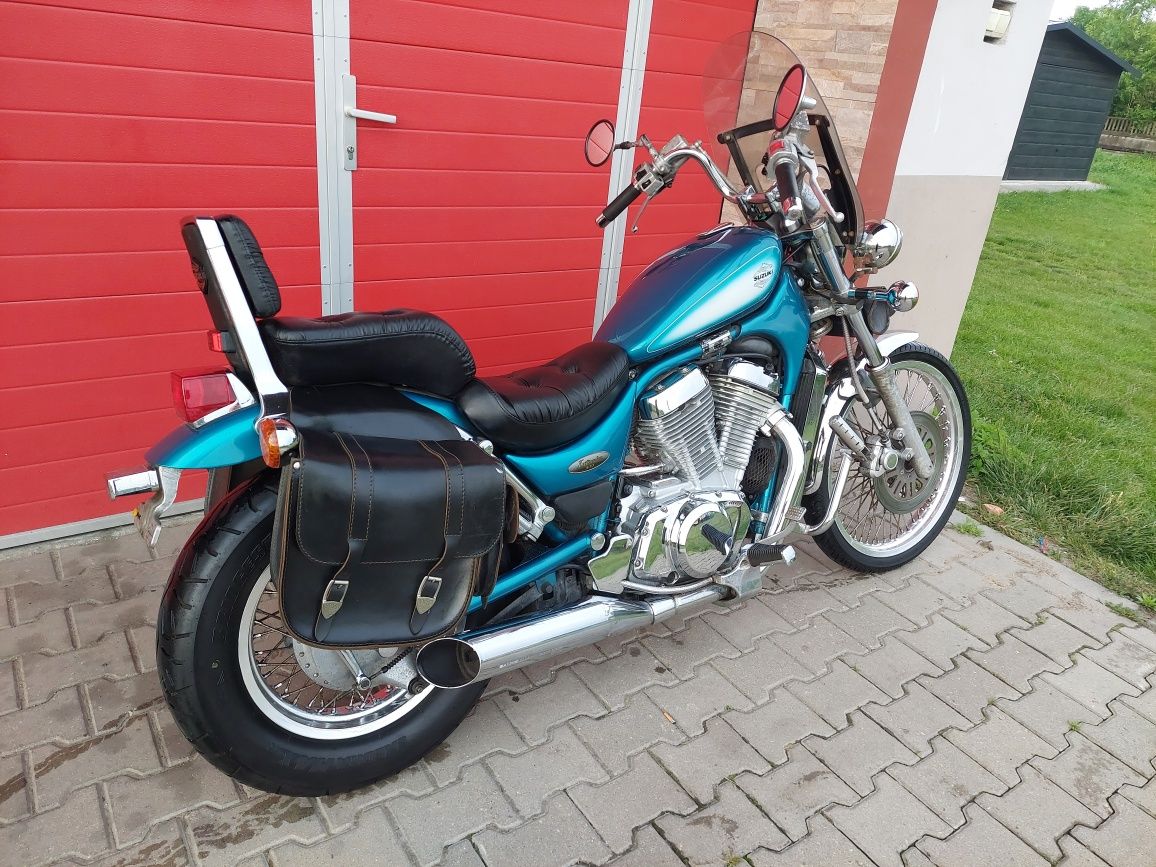 Suzuki vs 800 intruder