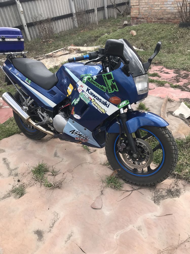 Продам мотоцикл кавасаки 250куб.45к.с.