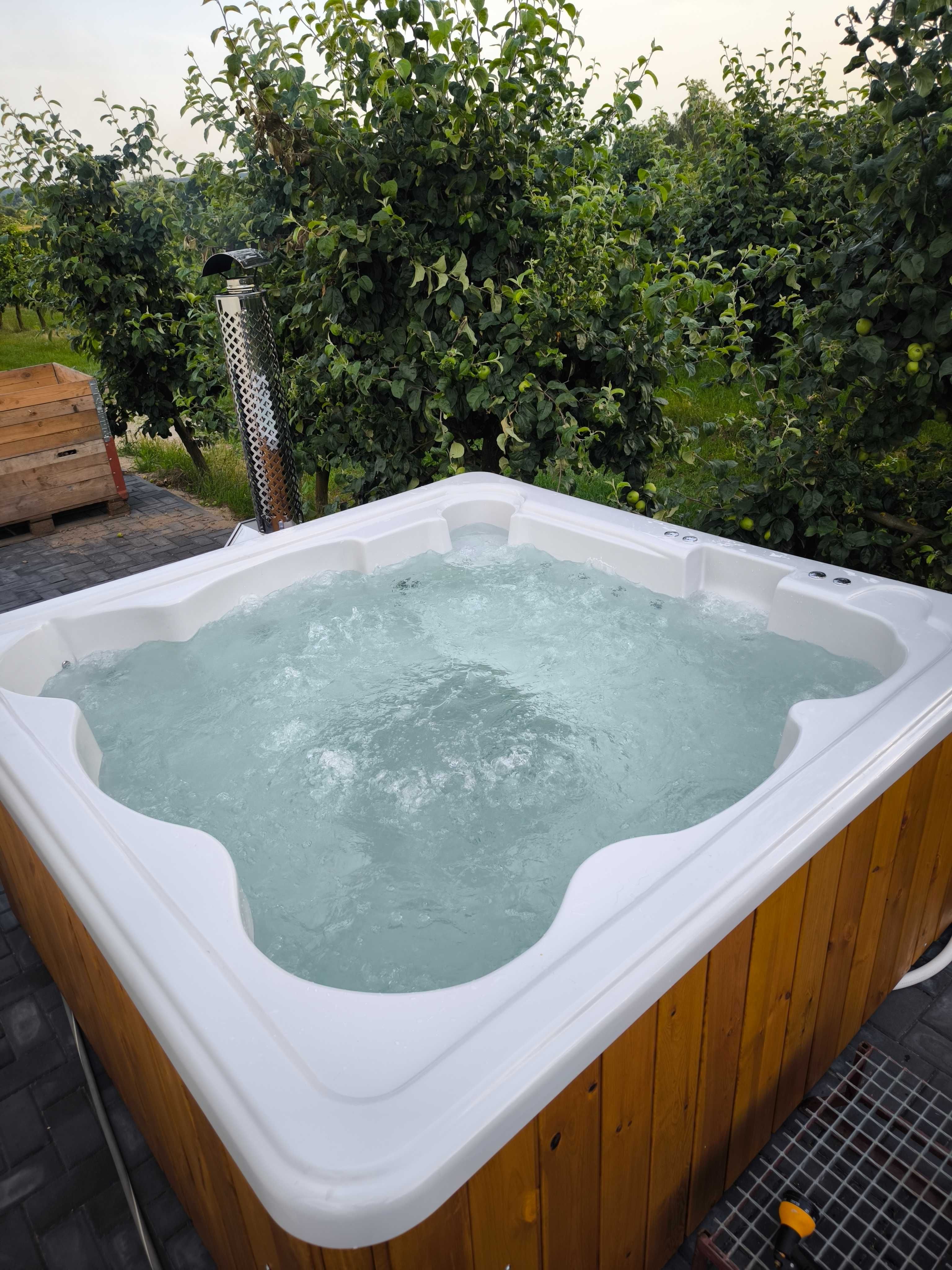 Jacuzzi hydromasaż jakuzzi gorąca beczka hot tube basen OD RĘKI