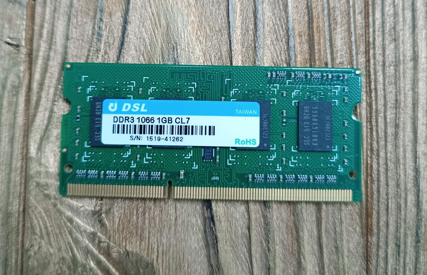 Оперативна пам'ять DDR3 1 GB