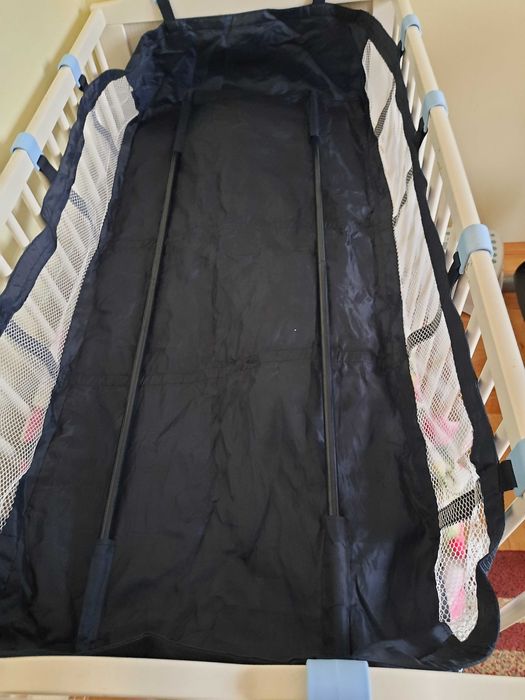 Podwieszany drugi poziom do łóżeczka turystycznego