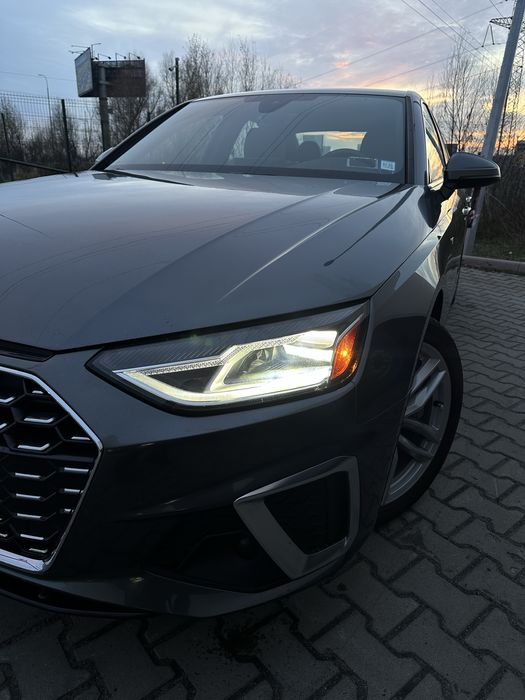 Продам Audi a4b9 2020 року