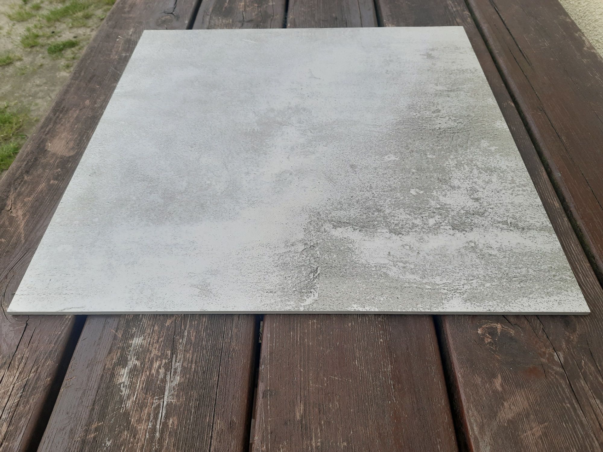 Gres 60cm x 60cm