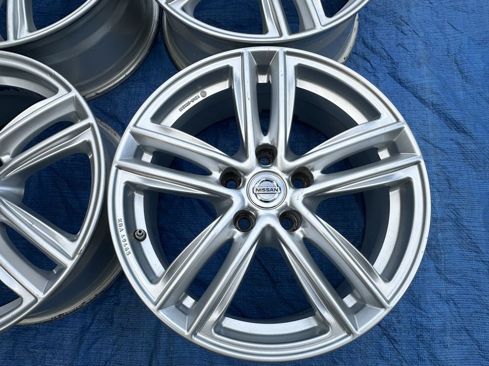 Felgi aluminiowe 17 5x114,3 Nissan Renault Honda Toyota
