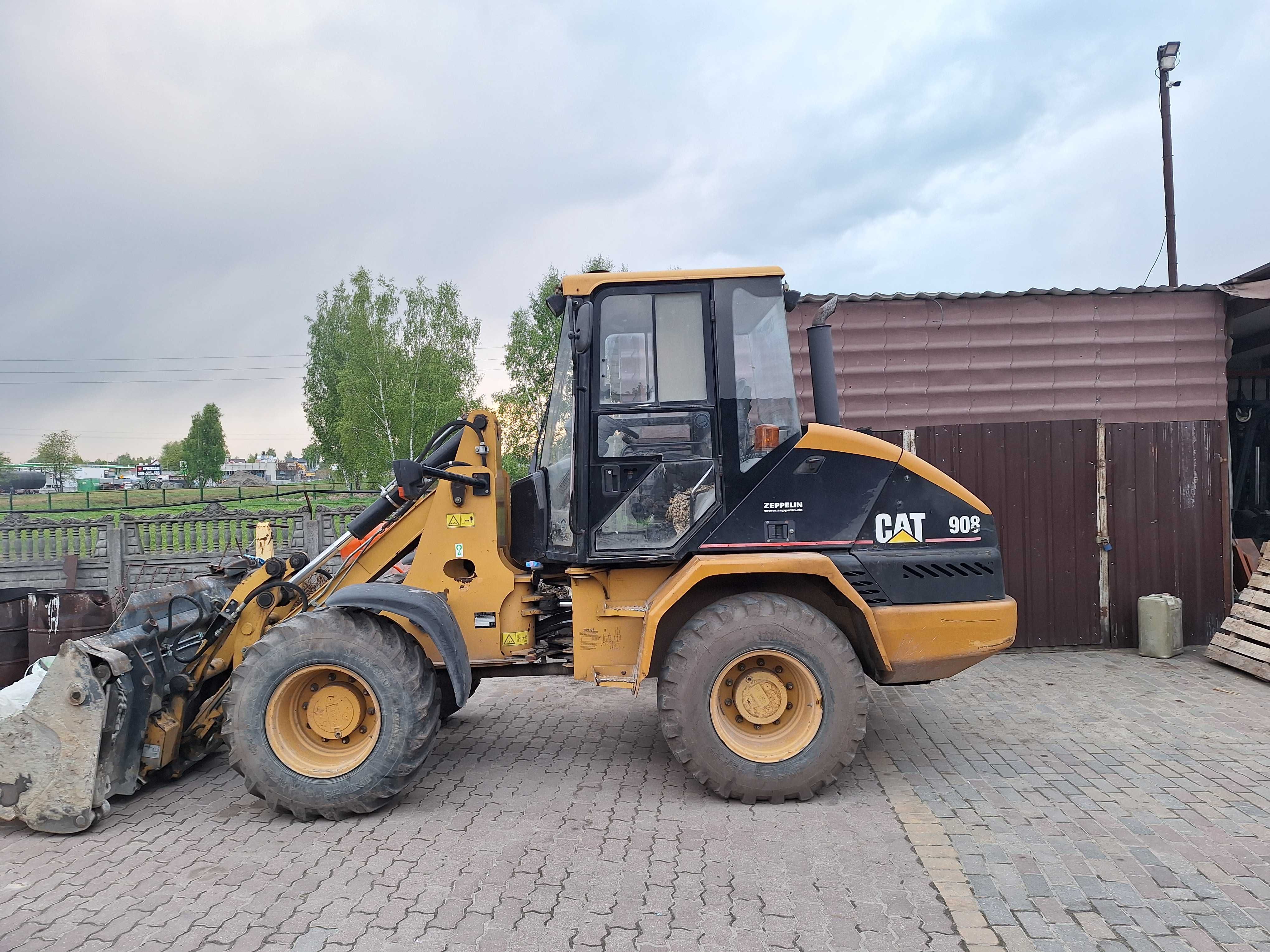 Ładowarka cat 908 nowy silnik