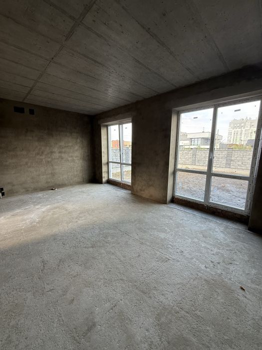 Продаж котеджу ,район Екватору.