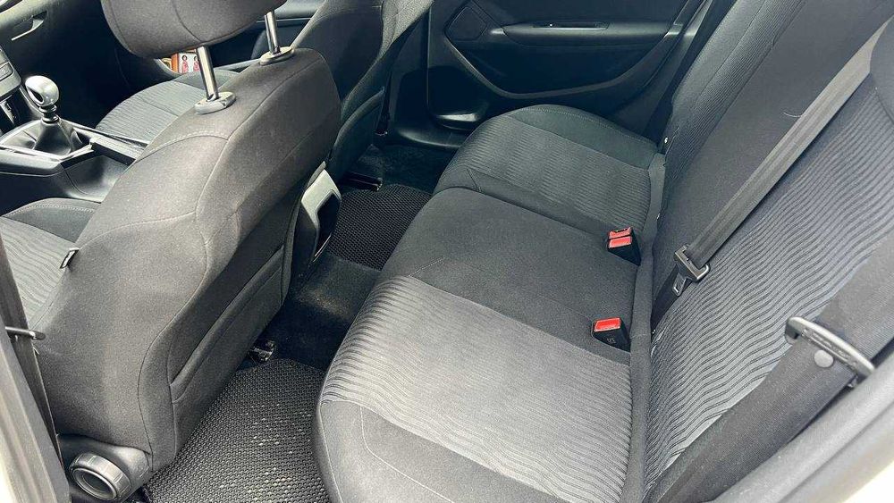 Peugeot 308 SW T9 2015 1.6CTDI