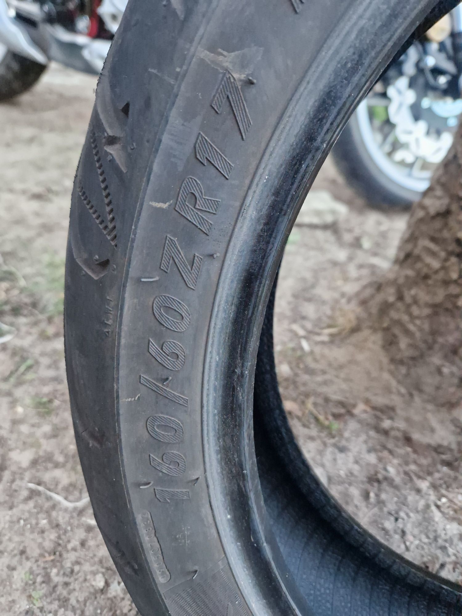 Покришка мотоцикл 160/60 r17