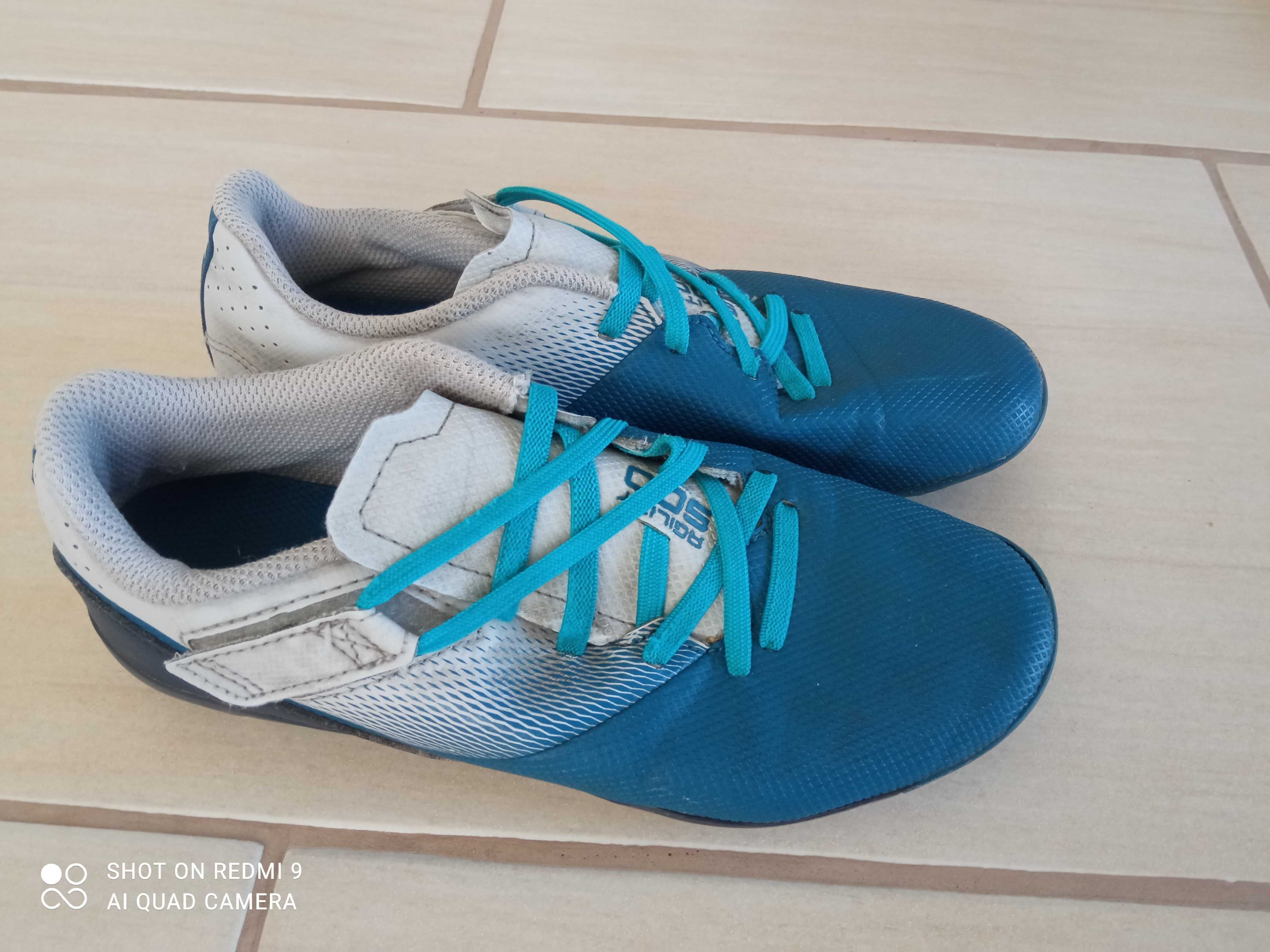 Buty piłkarskie korki Agility 500 Decathlon 35