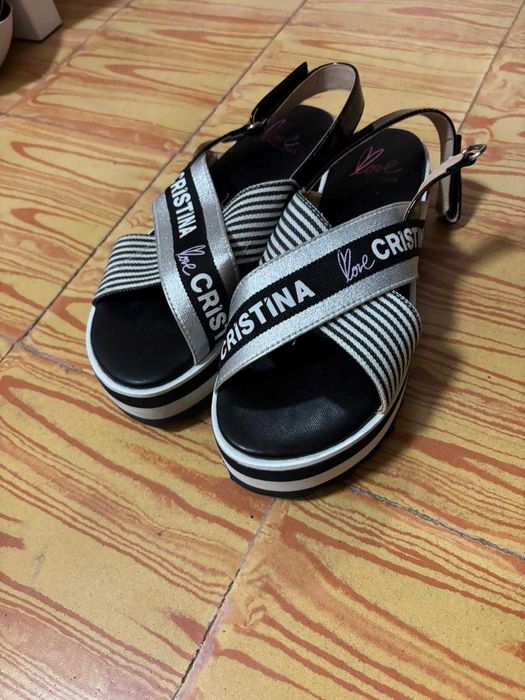 Sapatos número 35-36