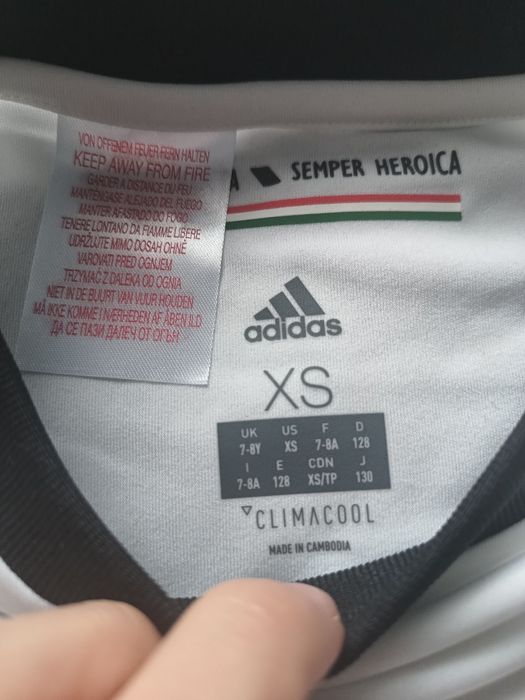 Nowa oryginalna z metką Legia XS koszulka dla dziecka