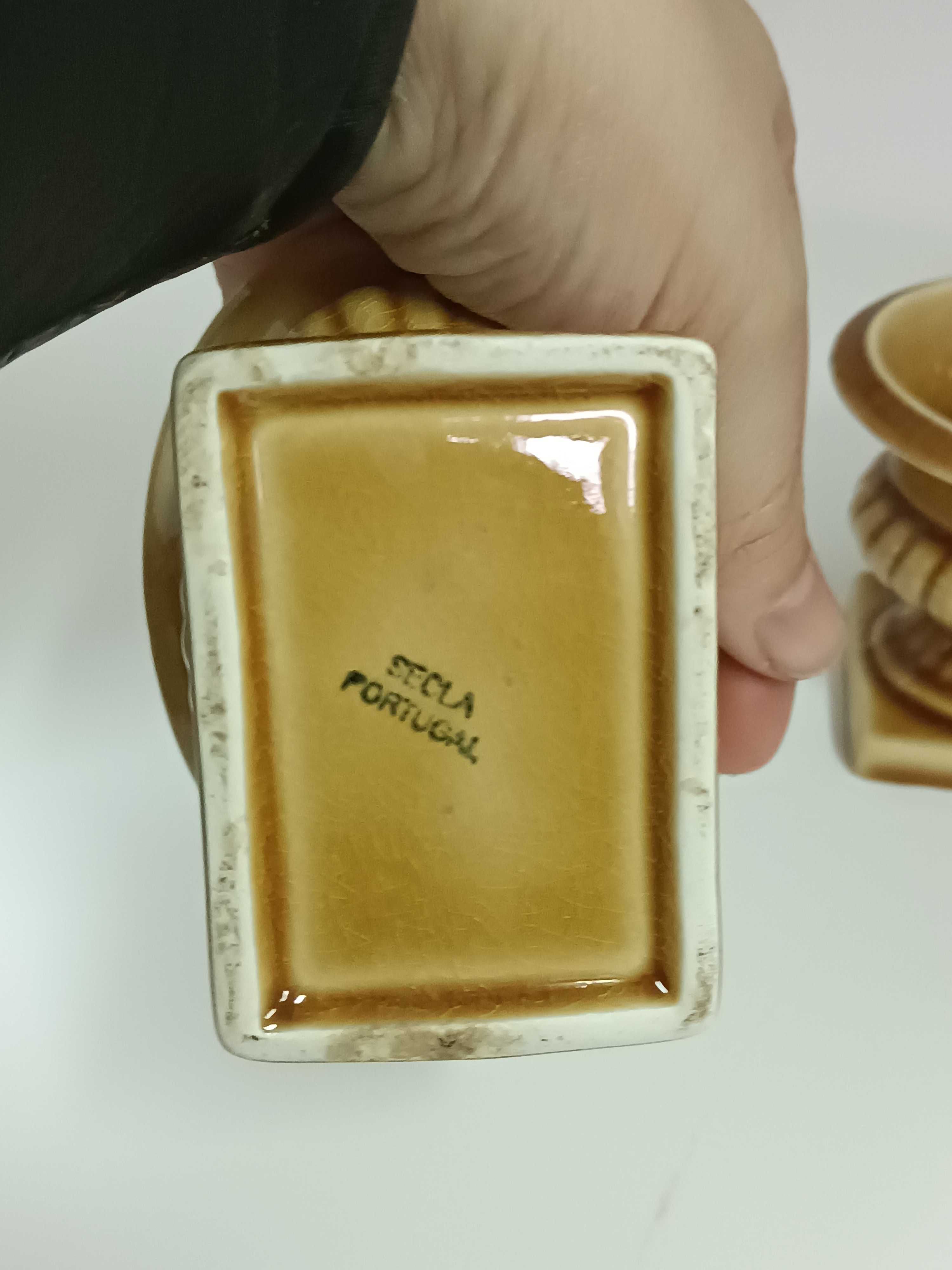 Par de vasos em ceramica vidrada modernista marcada Secla