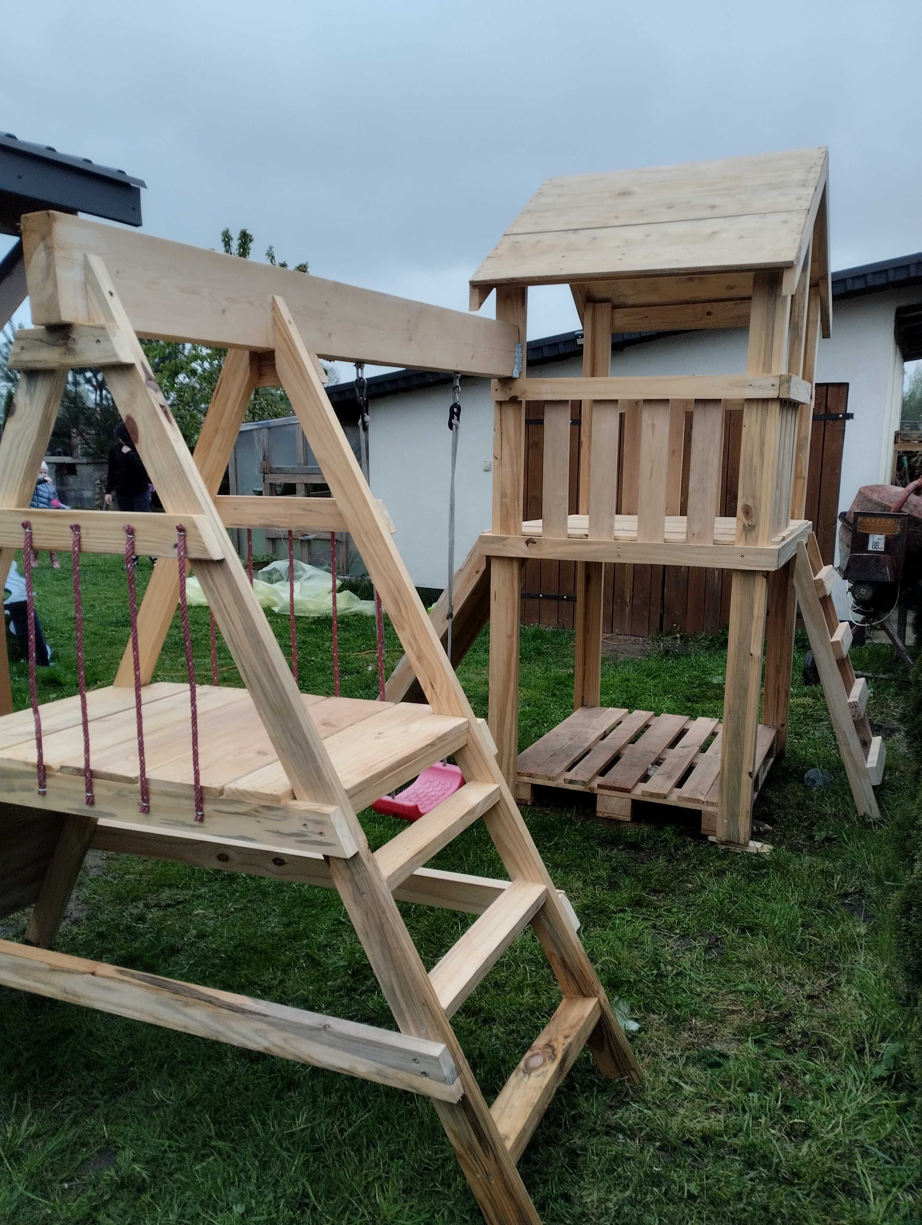 Domek drewniany do ogrodu