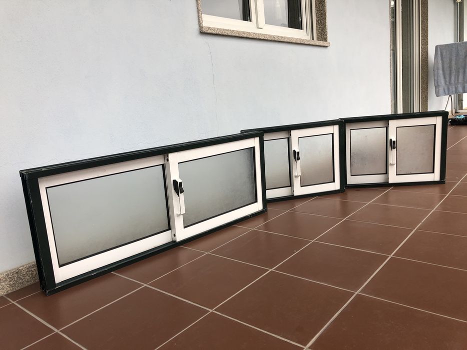 Janelas de Correr Vidro Fosco de Alumínio