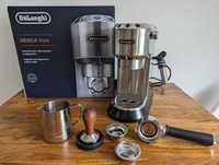 De'Longhi DEDICA EC 685.M - Máquina de café expresso com porta-filtro