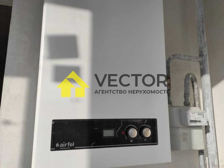 Продаж просторої 2к квартири 73 м2, Цегла, Індив. опалення!