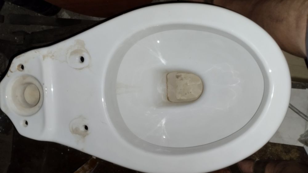 Продам унитаз б.у.