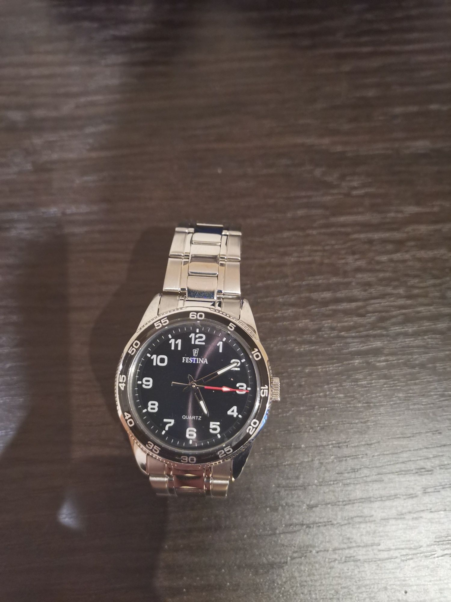 Zegarek Festina F169054 UNISEX analogowy srebrny.