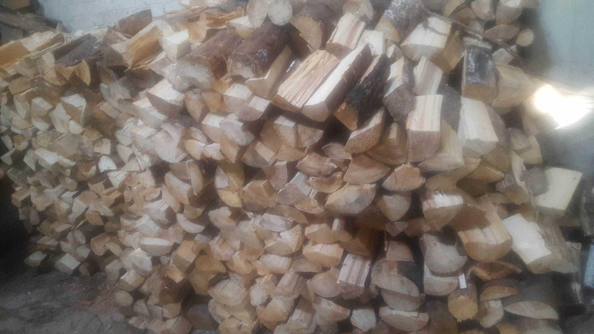 Drewno opałowe- oraz rozpałkowe -suche, pocięte i porąbane
