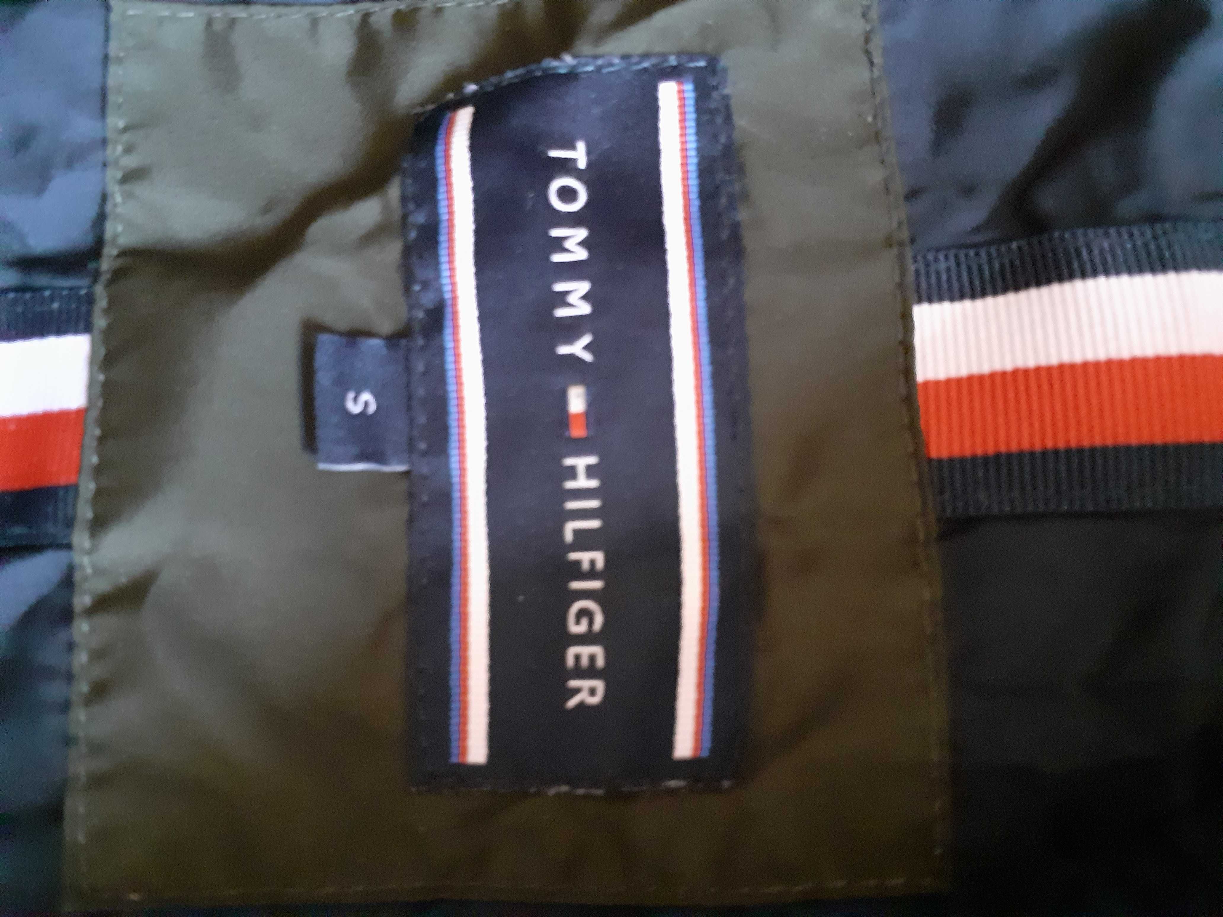 Kurtka męska firmy TOMMY HILFIGER, stan bardzo dobry.q