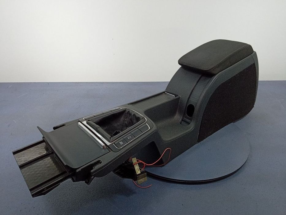 SKODA SUPERB II TUNEL ŚRODKOWY PODŁOKIETNIK