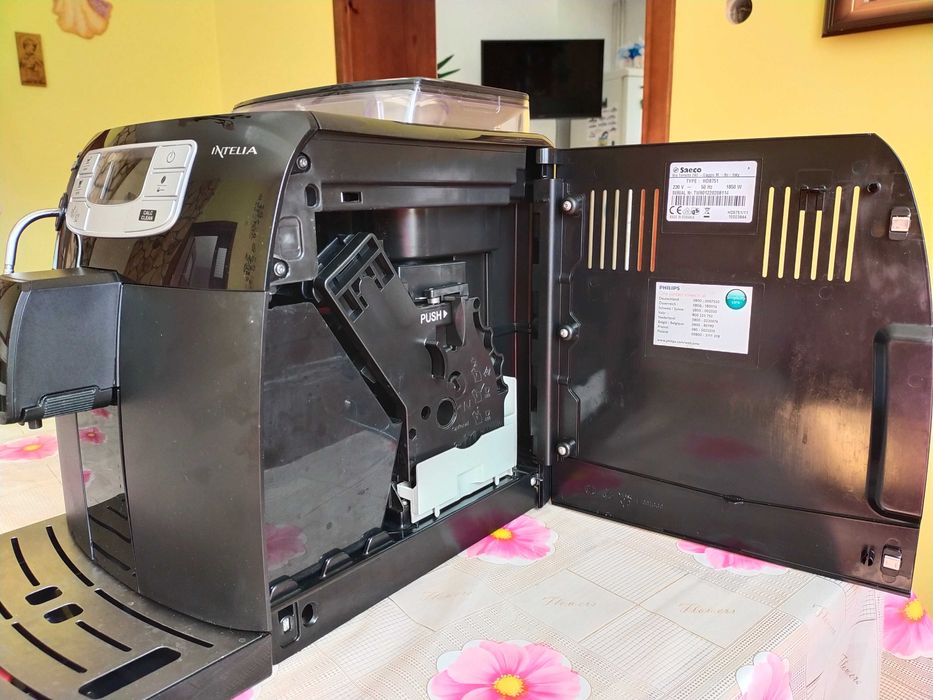 Ekspres do kawy Philips Intelia Saeco