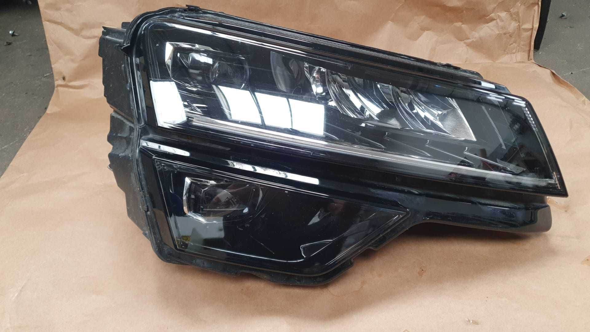 Skoda Karoq lampa przednia lewa  FULL LED